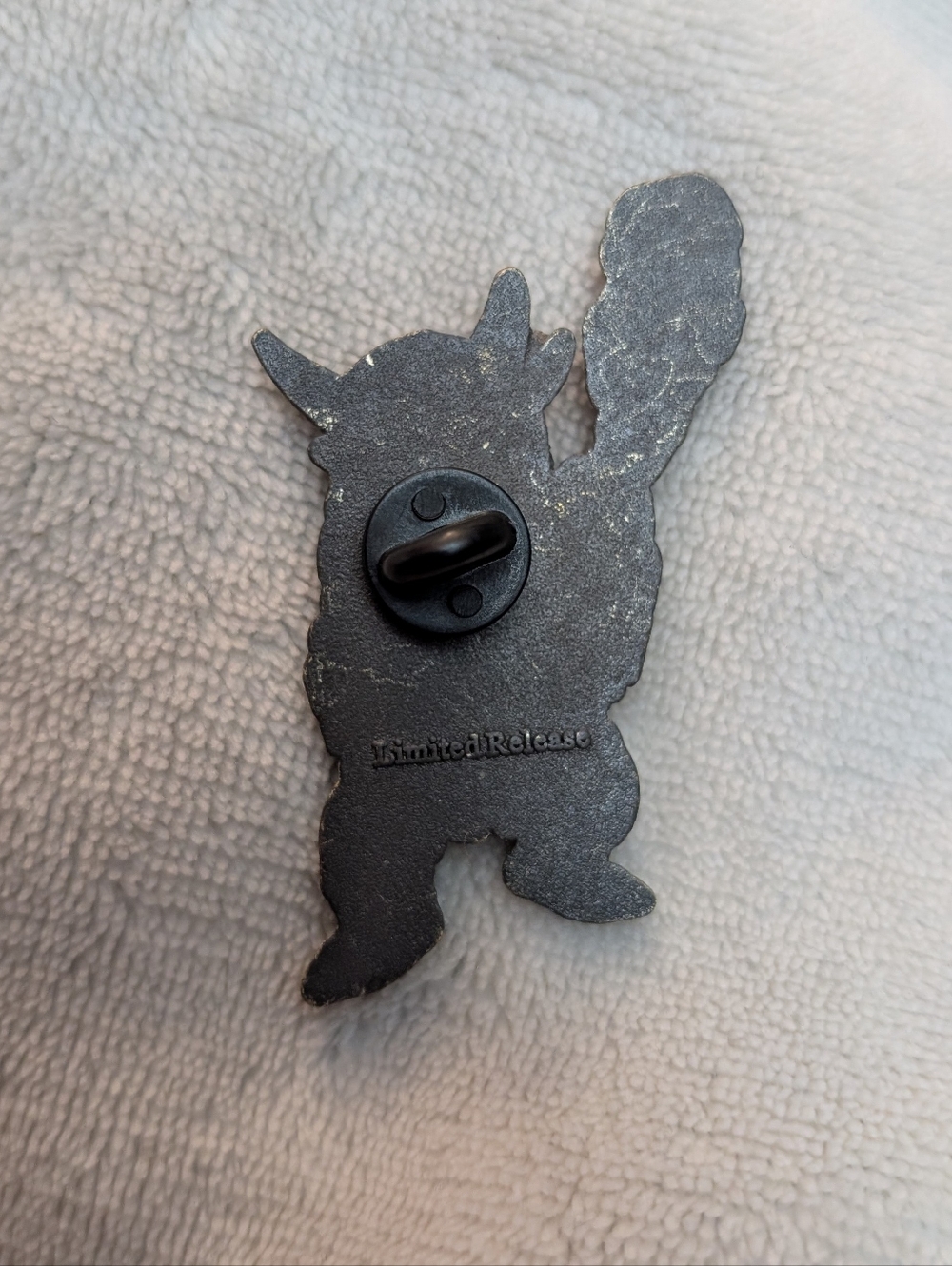 The labyrinth pin nipper guard goblin nipper stick fantasy pin collect random - Picture 2 of 2